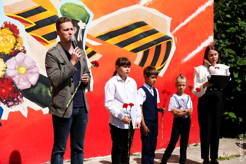    Онлайн-конкурс "Никто не забыт, ничто не забыто" проводили в трех возрастных группах. Участникам нужно было прочитать стихи