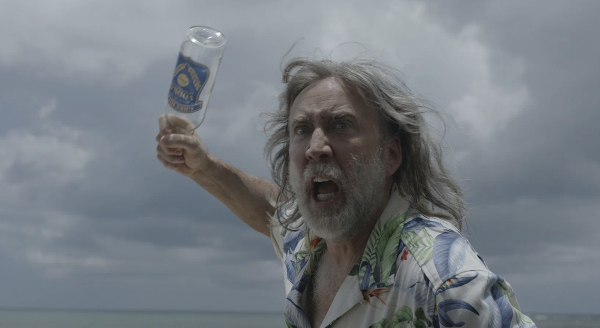 Мэтт (Николас Кейдж) замахивается на свою внучку 
kinopoisk.ru/film/4477115/
