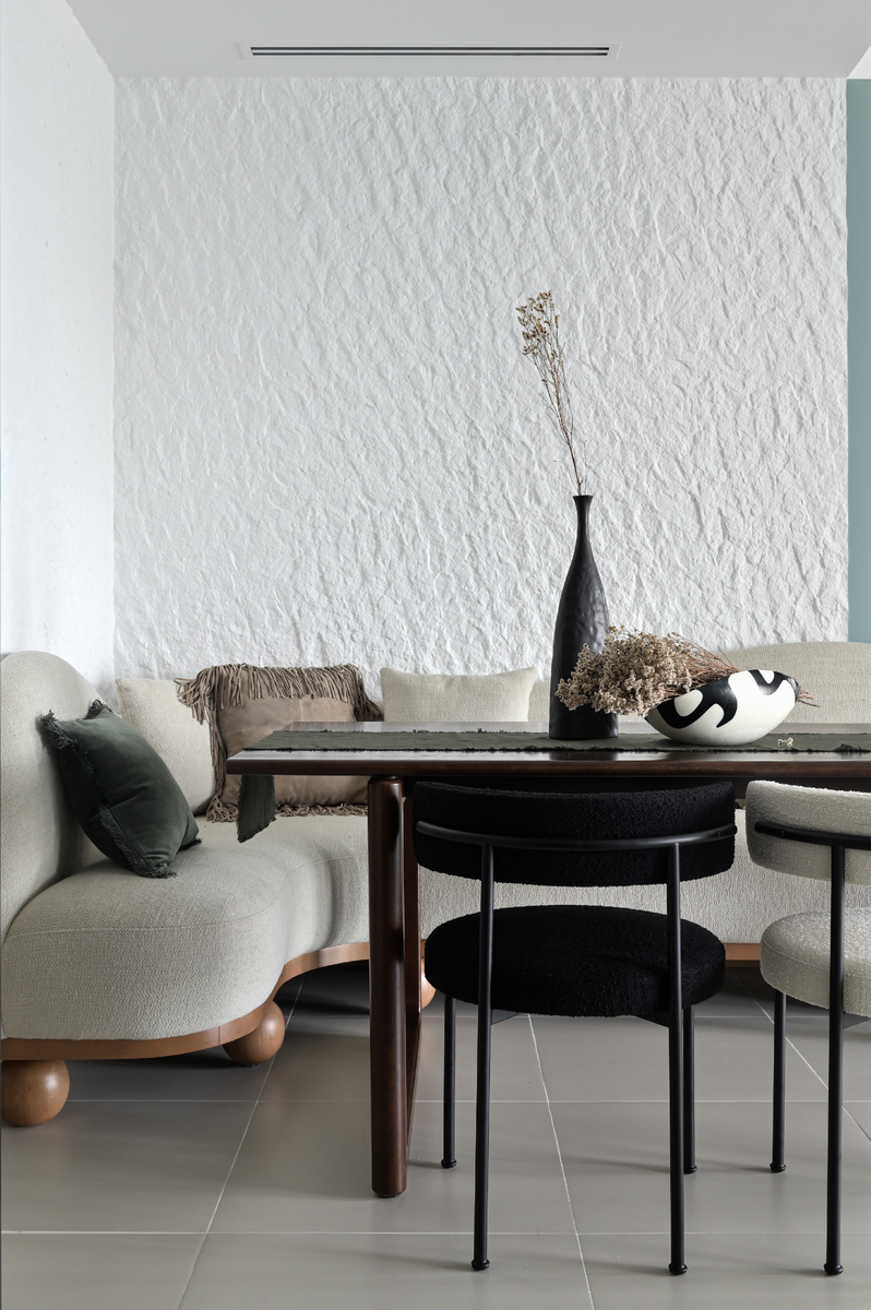 Зона столовой и кухня, проект «Vida» 