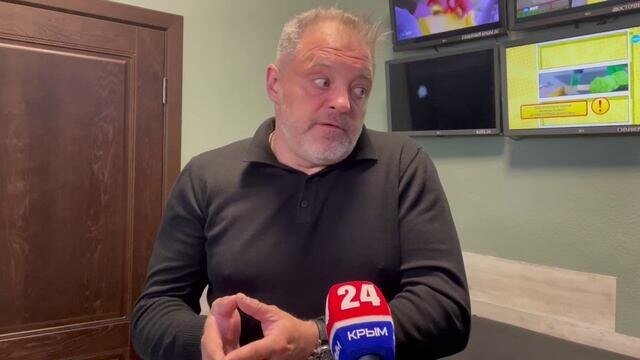 Олег Крючков 