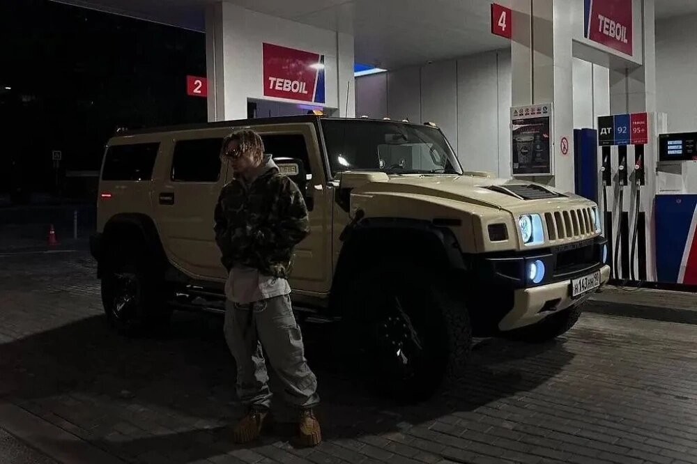 Фото: Обложка © Telegram / Sayonara BoyЭлджей и его Hummer H2.