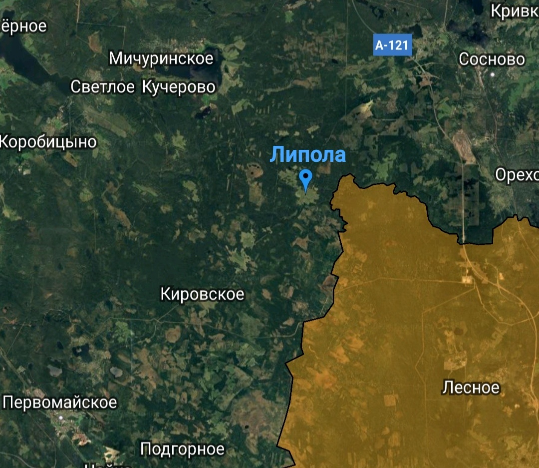 Оранжевая территория - территория Российской империи и СССР. Деревня находится почти на границе