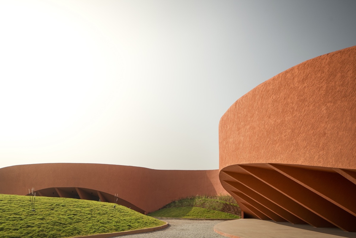 Architecture: sP+a | Ph: Aagam Mehta, Kartik Rathod | Geo: Toranagallu, IN