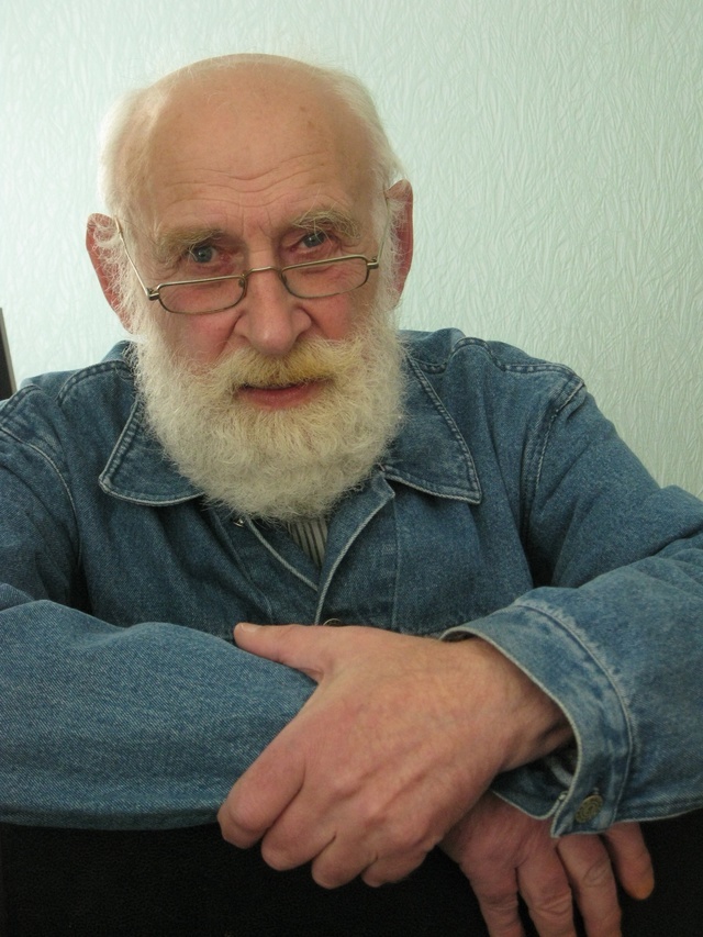 Эдуард Медведский, поэт, журналист, редактор газет. Могилев