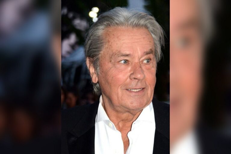    Умер французский актер Ален Делон. Ему было 88 лет Марина Шарт