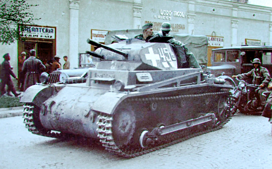 Гибридный лёгкий танк Panzer II с интересной ходовой.