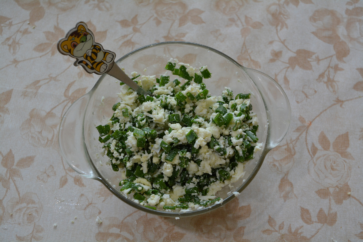 А если добавить майонез, то получится вкусный салатик.