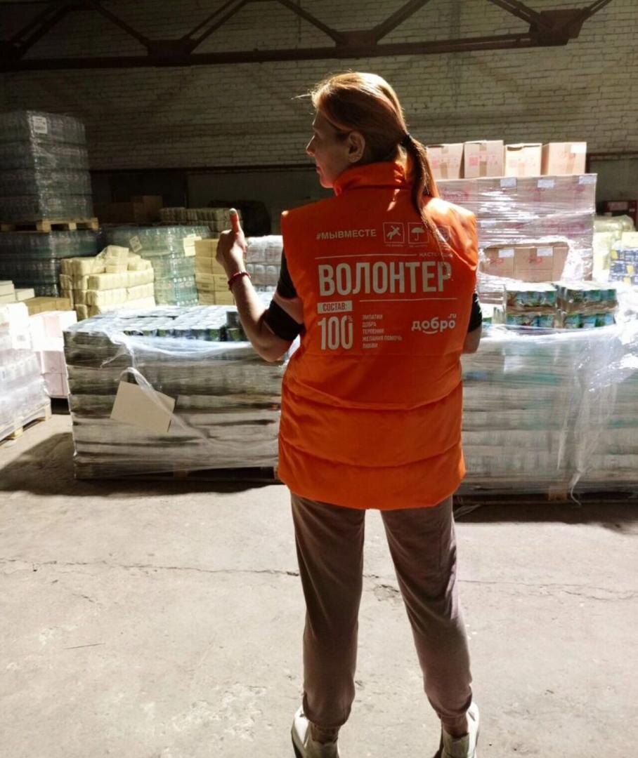    Более 4500 волонтеров помогают людям из приграничных районов Курской области