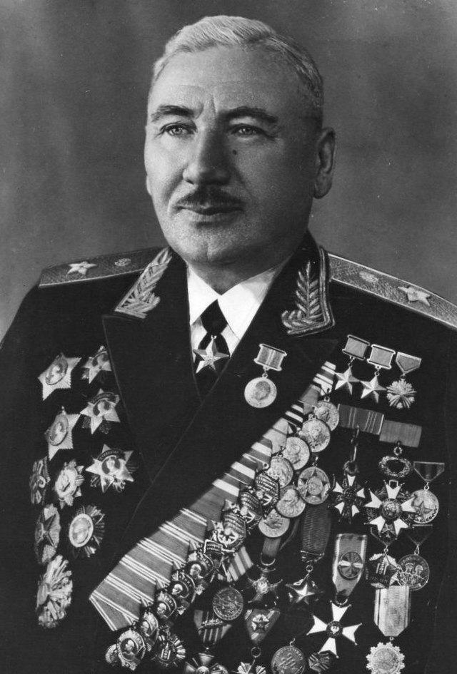 Плиев исса александрович. Исса плиев фото. Плиев исса александрович. Плиев исса александрович. Плиев исса александрович (1903-1979).
