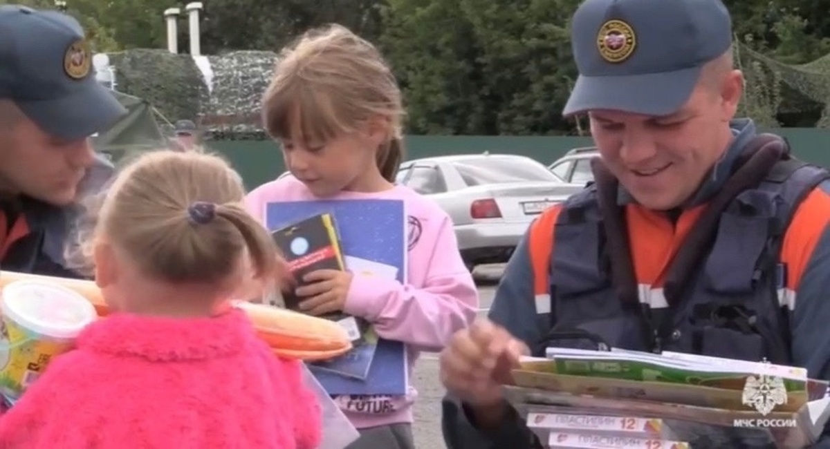    В Курскую область доставлено порядка 2,2 тысяч тонн гуманитарной помощи