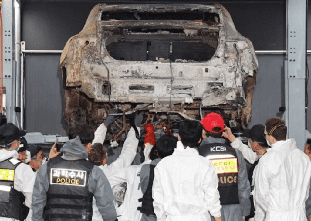    Электромобили Mercedes-Benz EQE и Kia EV6 сгорели в Южной Корее, вызвав панику у жителей домов, и репутационные потери производителей.