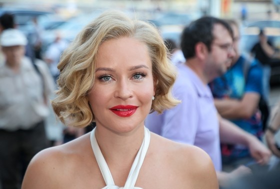    Юлия Пересильд