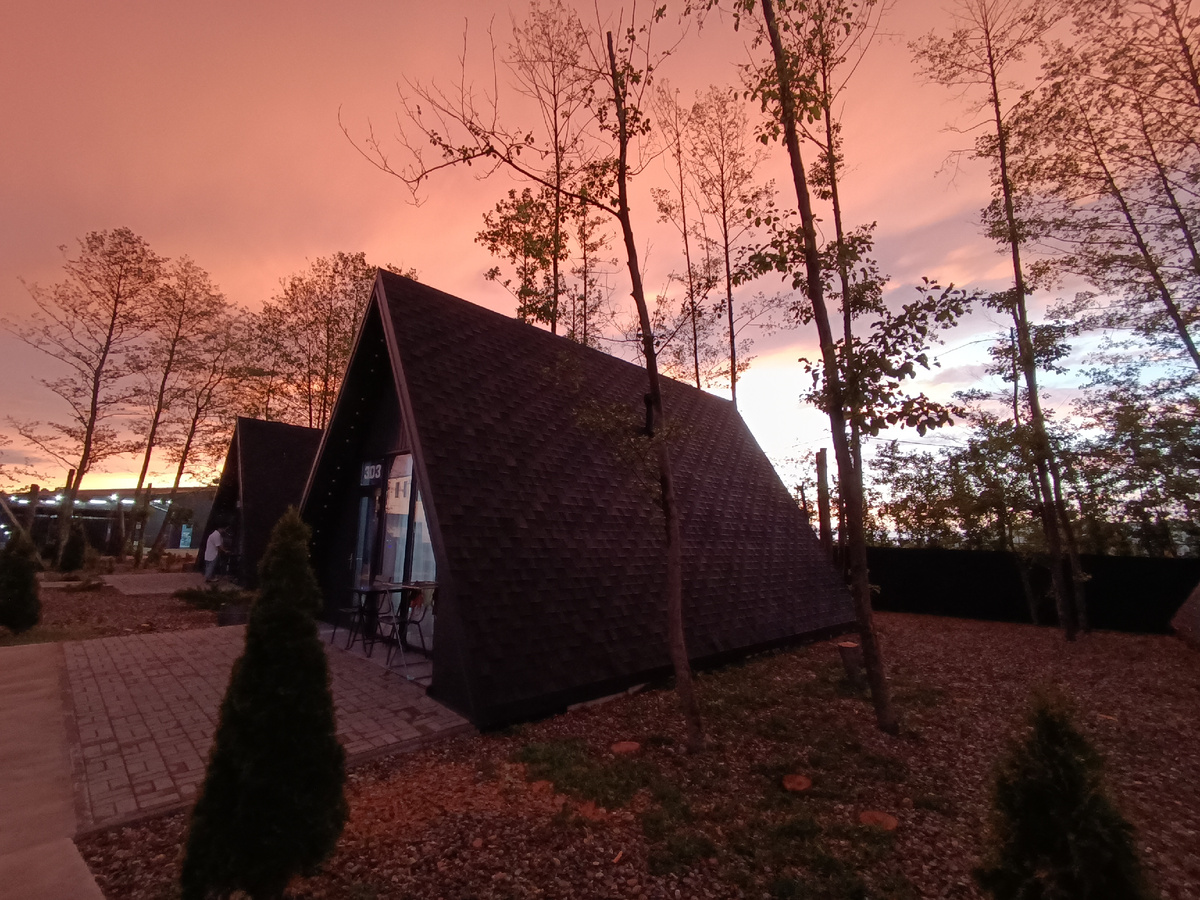 Наш шале на закате. Термо-отель "Псыгупс". Адыгея.