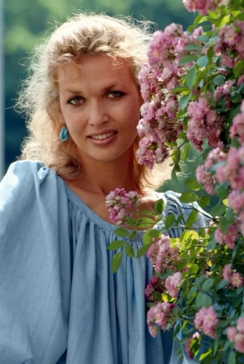 Матлюба Алимова .Как всегда прекрасна. Время над ней не властно.