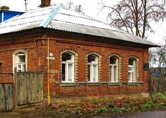 Старый кирпичный дом - никогда не утеплялся