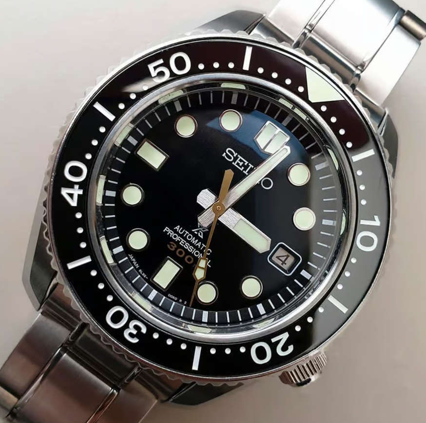 Профессиональные часы для дайвинга от Seiko: Marinemaster 300M