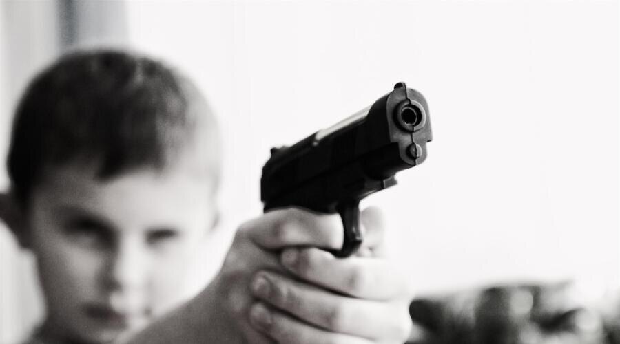    Как рассказывать ребенку об оружии? Фото: по лицензии PxHere.com