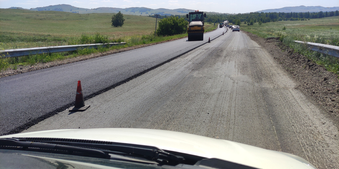 Почему в США асфальт стоит по 50 лет, а у нас слазит через 3 года: простая причина, о которой многие не догадываются