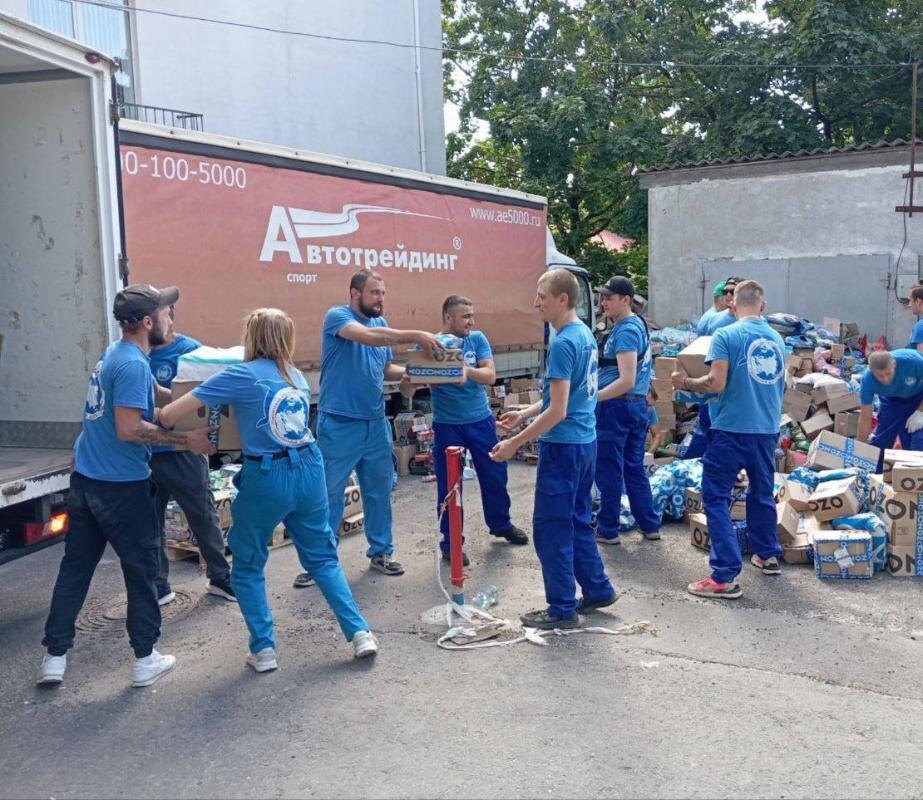    Добровольцы Гумкорпуса помогают нуждающимся в Курске