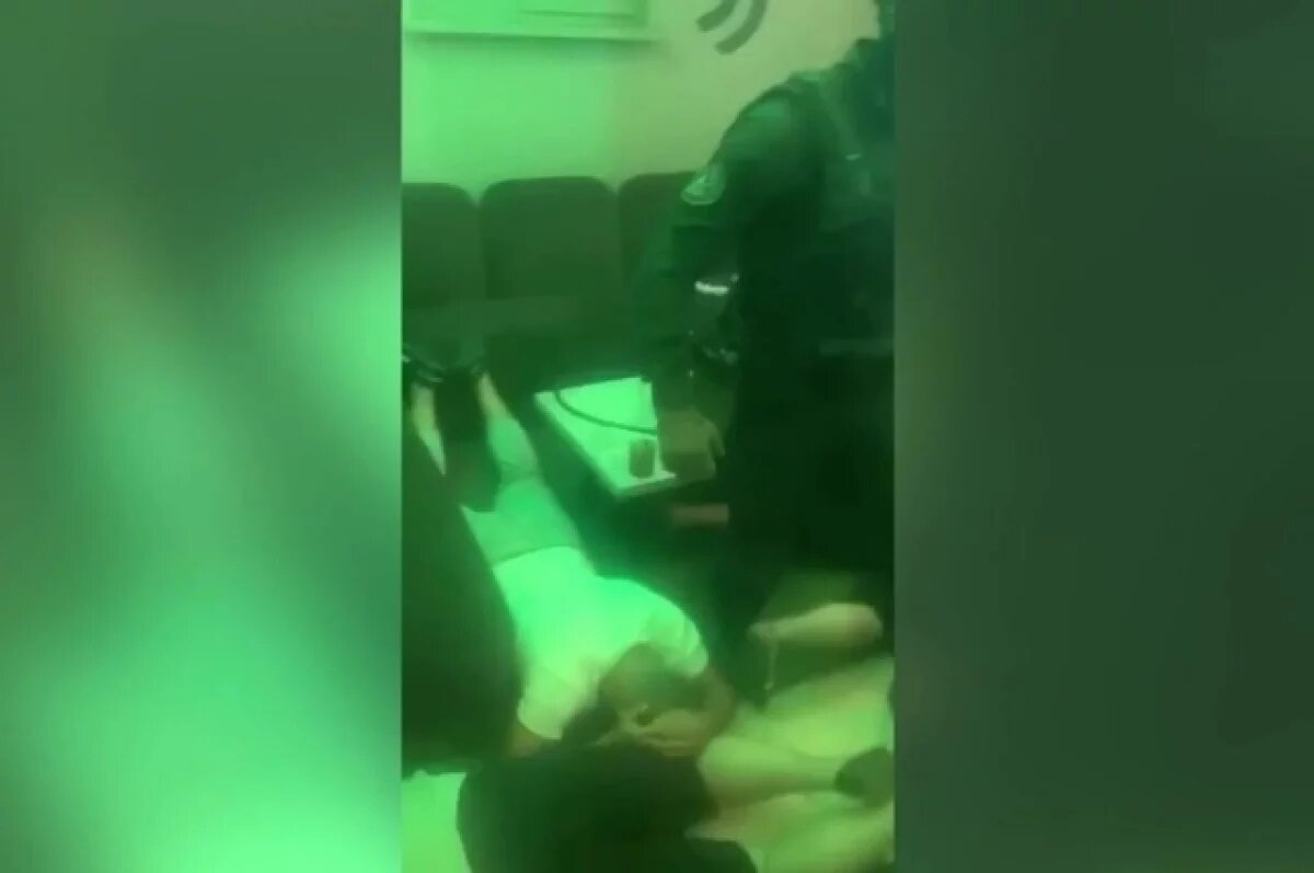    В Красноярске силовики нагрянули в бар и выявили мигрантов-нарушителей