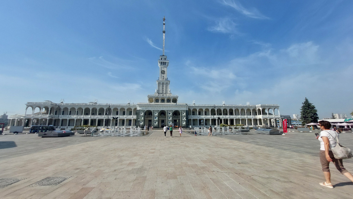 Здание Ресного вокзала