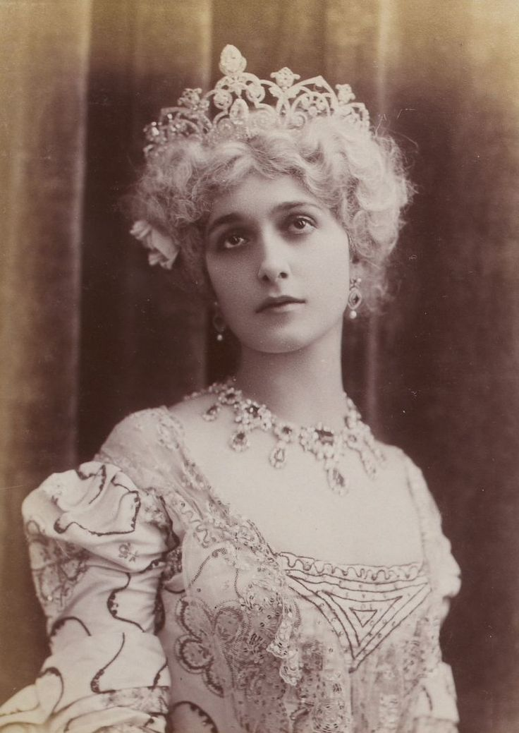 Lina Cavalieri