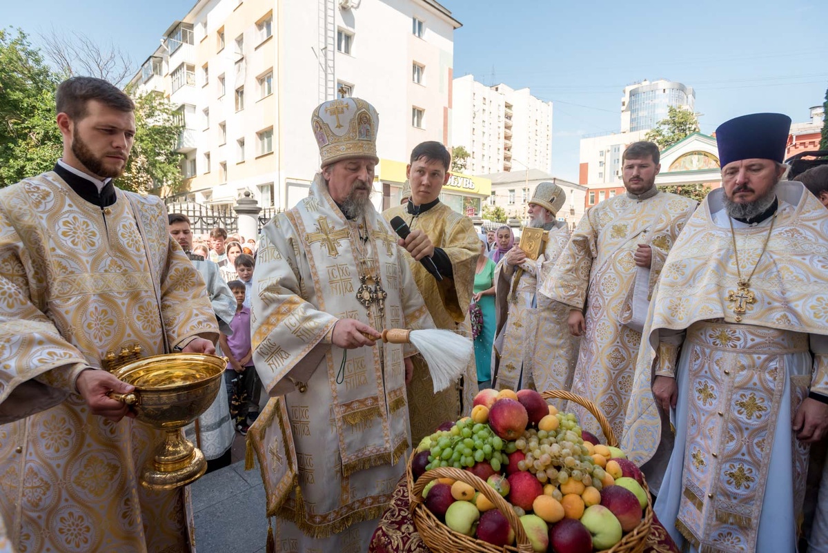 Освящение плодов в праздник Преображения Господня
