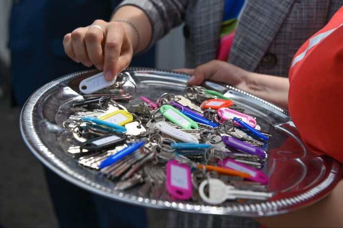 Ключи от квартир героев. Фото: телеграм-канал Алексея Цыденова 