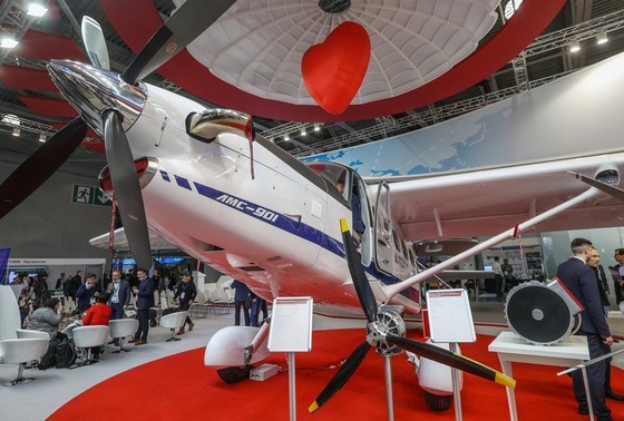   Самолет «Байкал» (ЛМС-901)