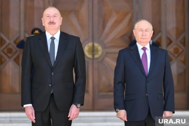 Ильхам Алиев и Владимир Путин провели встречу в Баку. Фото: Григорий Сысоев/POOL/ТАСС