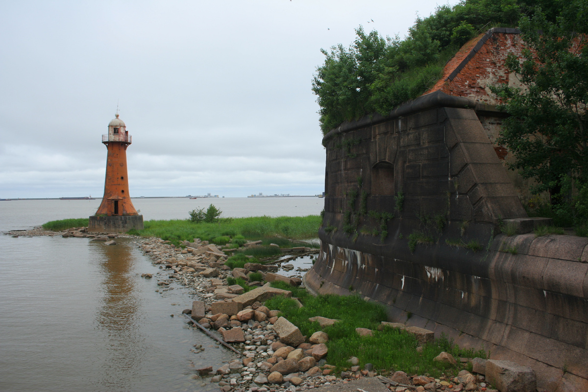 Это он! Самая узнаваемая картинка по поиску "Кронштадт форты"