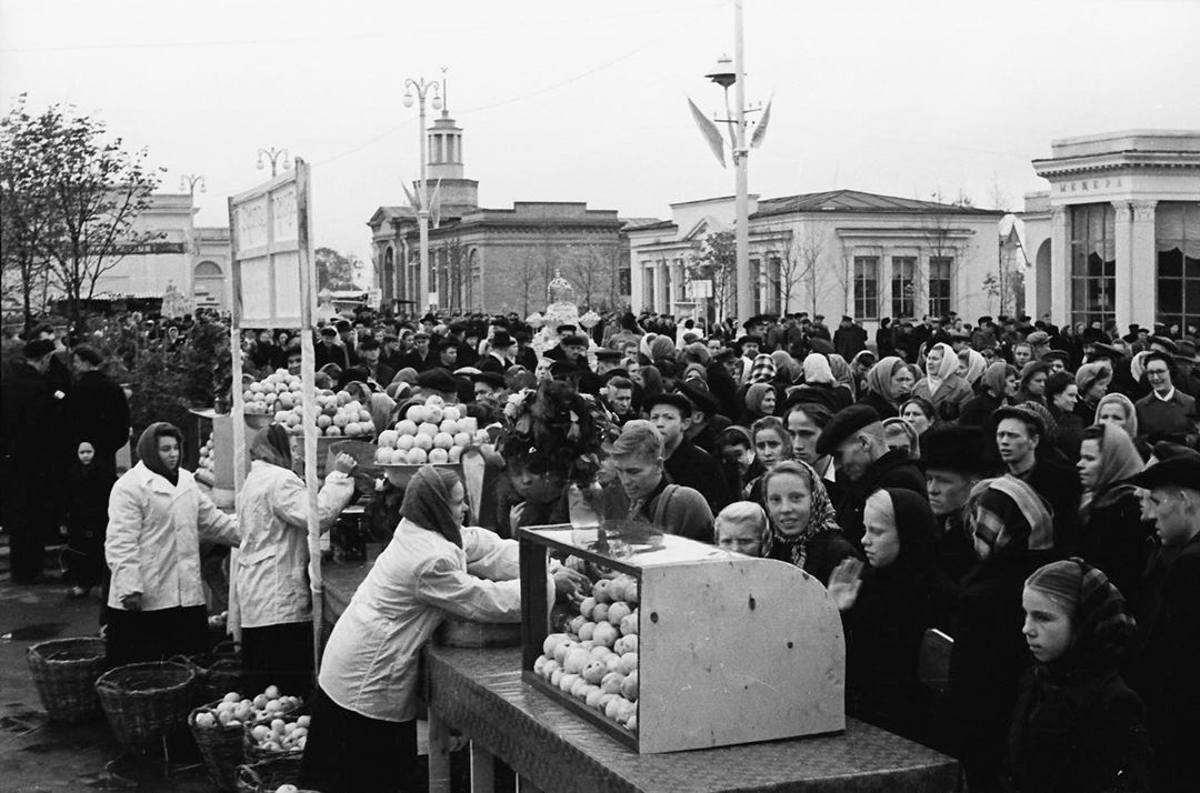 1957 год. Источник: https://pastvu.com/p/940042 