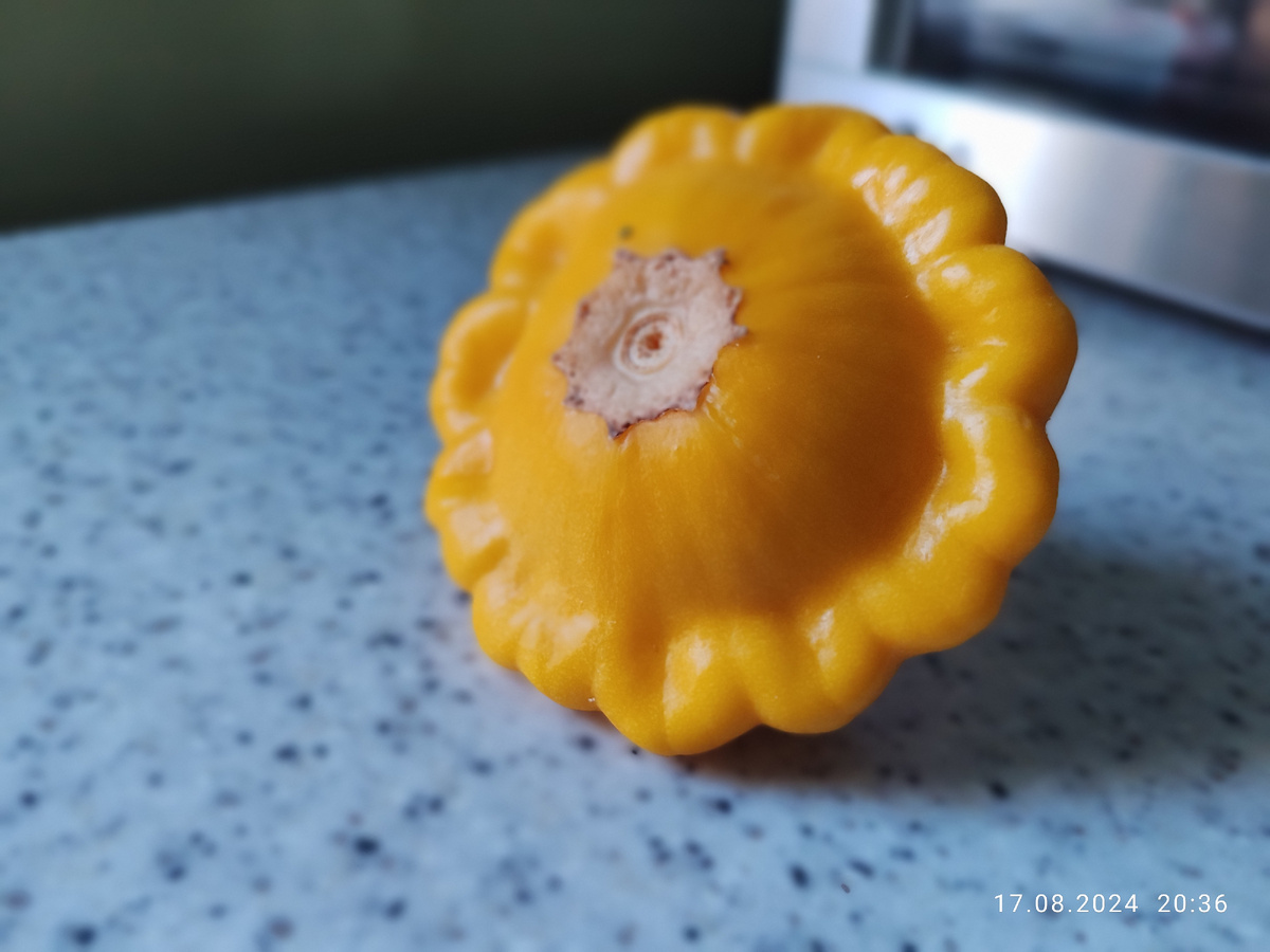 Вот такие, примерно по четыре сантиметра 