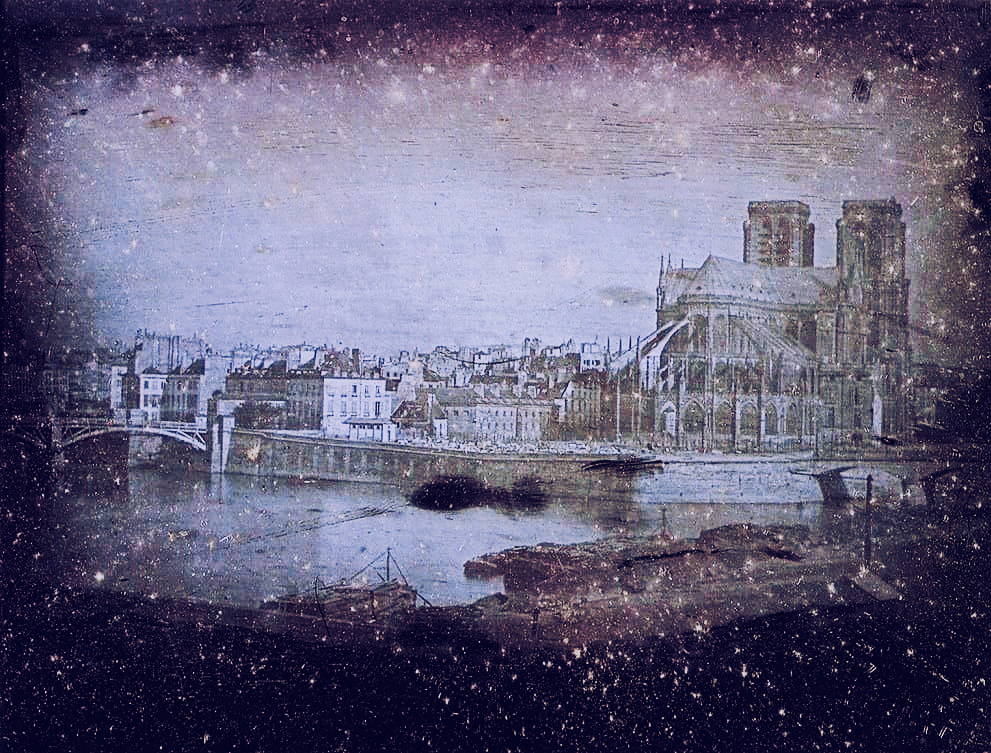 Собор Парижской Богоматери на дагерротипе Луи Дагера, 1838 год / Свободные источники 