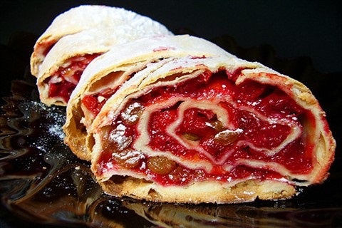 Рецепт Вишневый штрудель