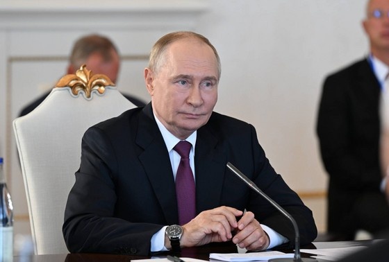    Владимир Путин