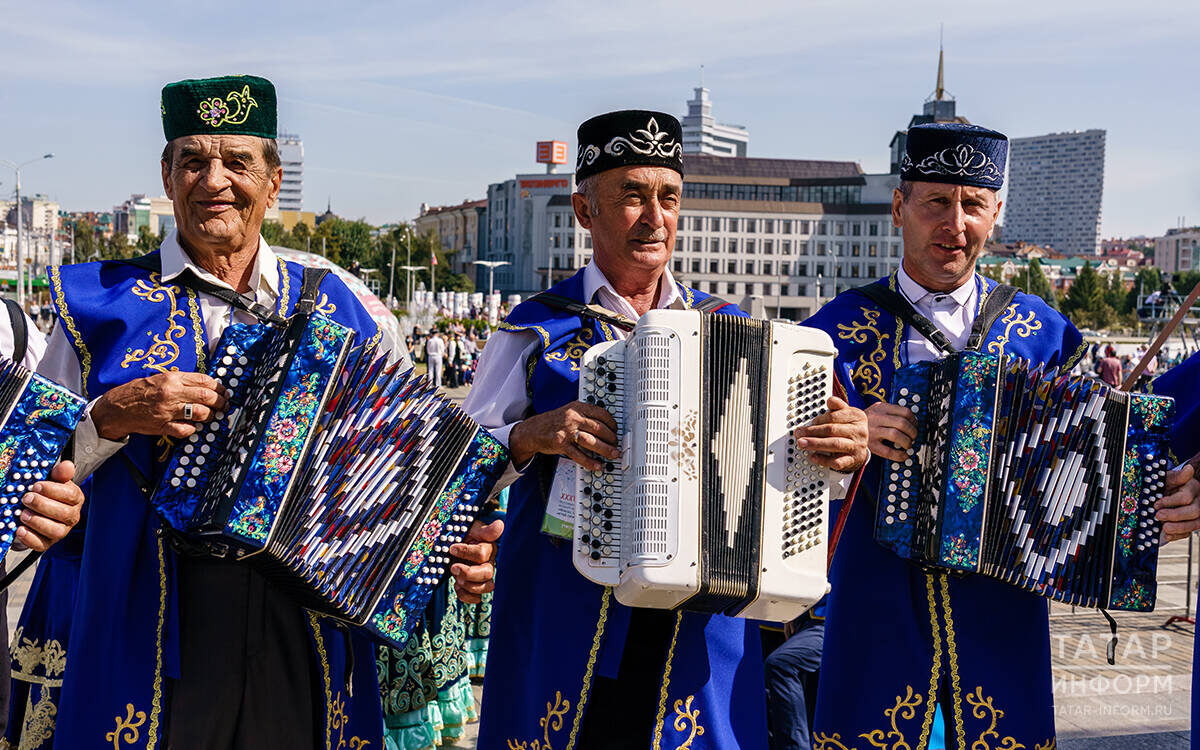 ​На пощади перед театром Камала соберутся более тысячи гармонистов со всей республики. Фото: © Салават Камалетдинов / «Татар-информ»