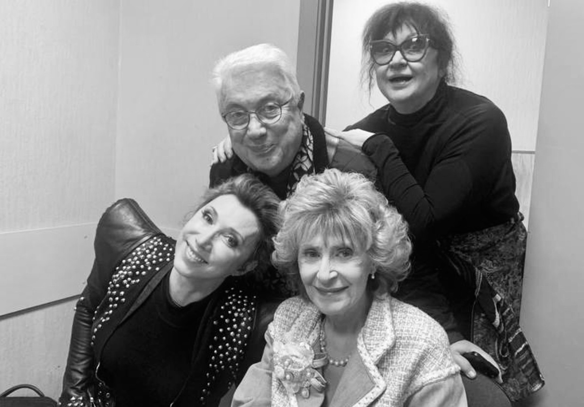 Регина Дубовицкая и артисты Аншлага