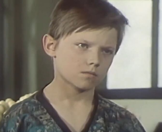 "Принца Несмеяна" актер играет прекрасно. 