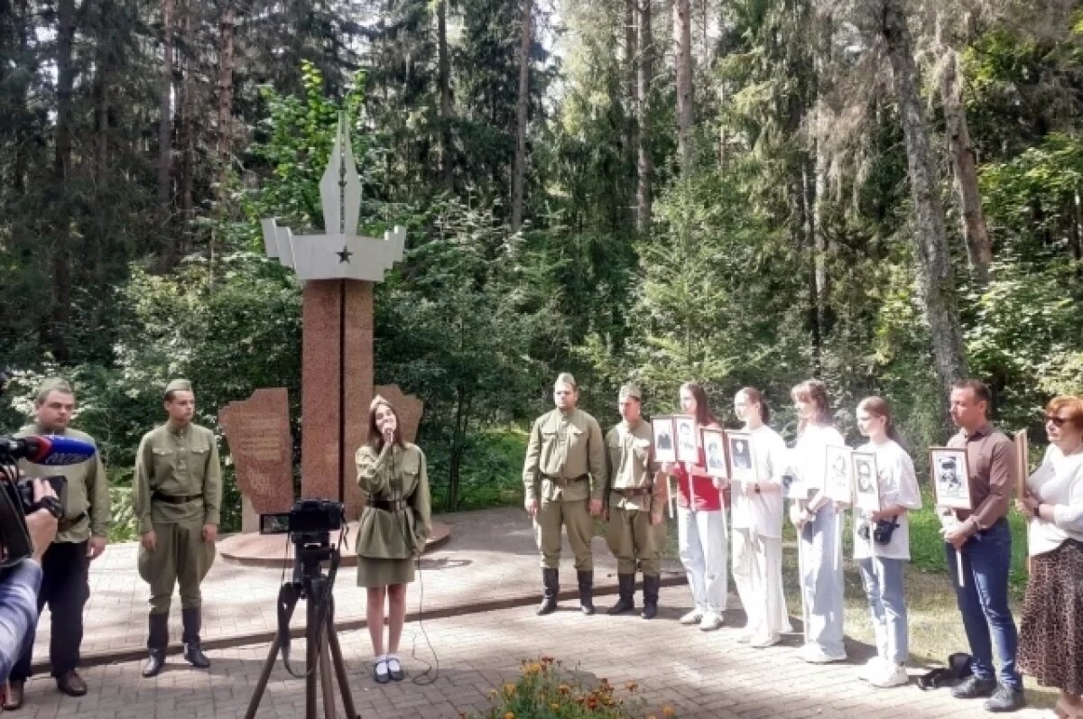    Акция «Мечом и словом» состоялась на Поляне журналистов под Брянском