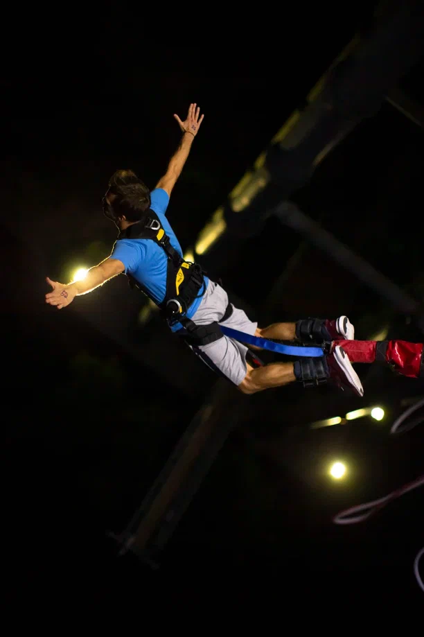 Вечерний полет с Bungy 207