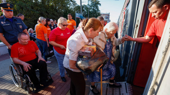    Из приграничных районов Курской области отселили более 121 тыс. человек Роман Захаров