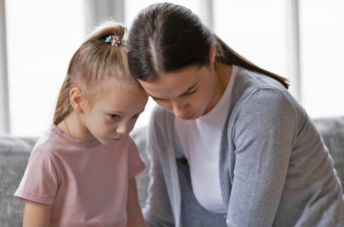 Нежные границы: как защитить ребенка от нежелательного поведения близких