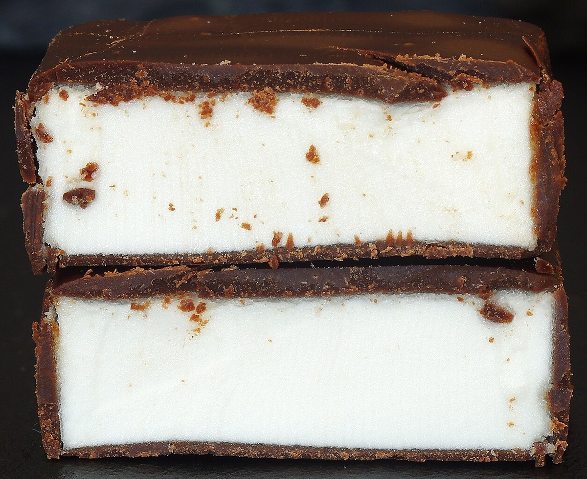    Конфета «Птичье молоко» в разрезеWikipedia