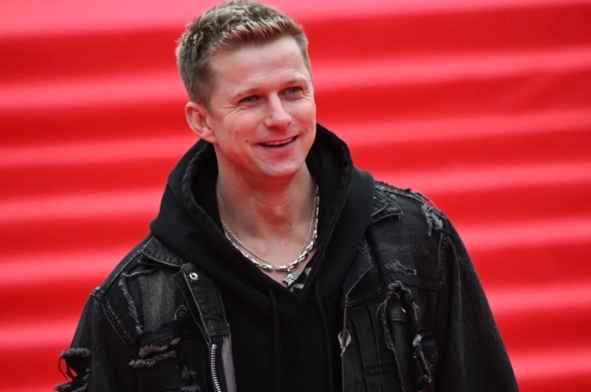    Актер Курцын рассказал, как случайно проглотил зубы в роли инопланетянина