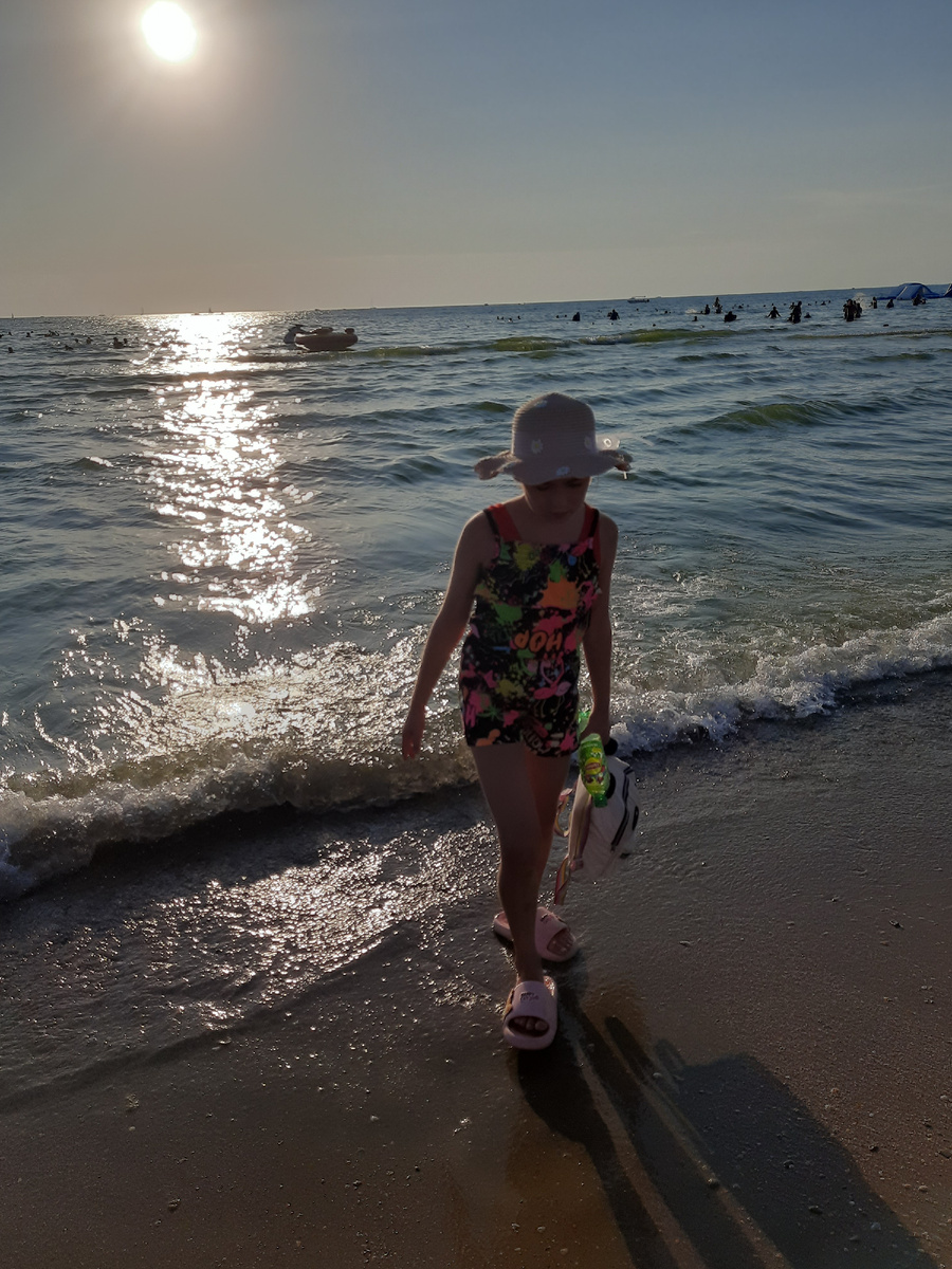 Центральный пляж ( песок) 