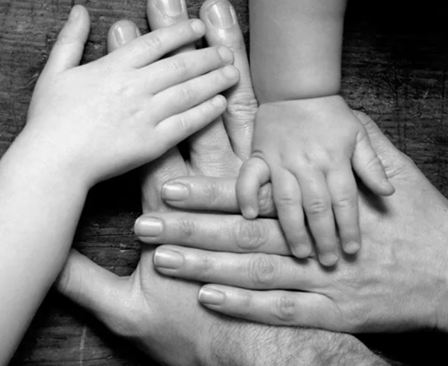 Ребенок в своем развитии всегда опирается на свое ближайшее окружение