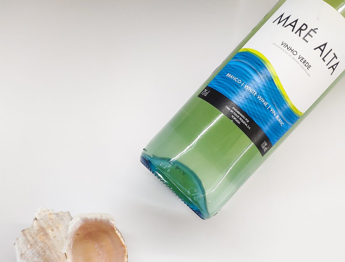 Источник: www.takoevino.ru/вина-португалии/mare-alta-vinho-verde-белое-полусухое/