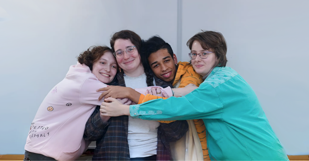    «Сделайте с ними что-нибудь!»: общественники помогают подросткам пережить трудный возраст