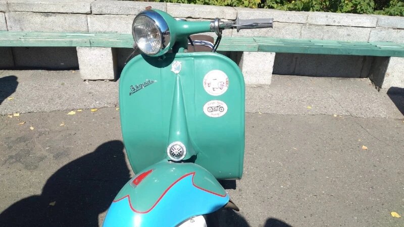     Выставка ретро-автомобилей на День города Барнаула 2022. altapress.ru.